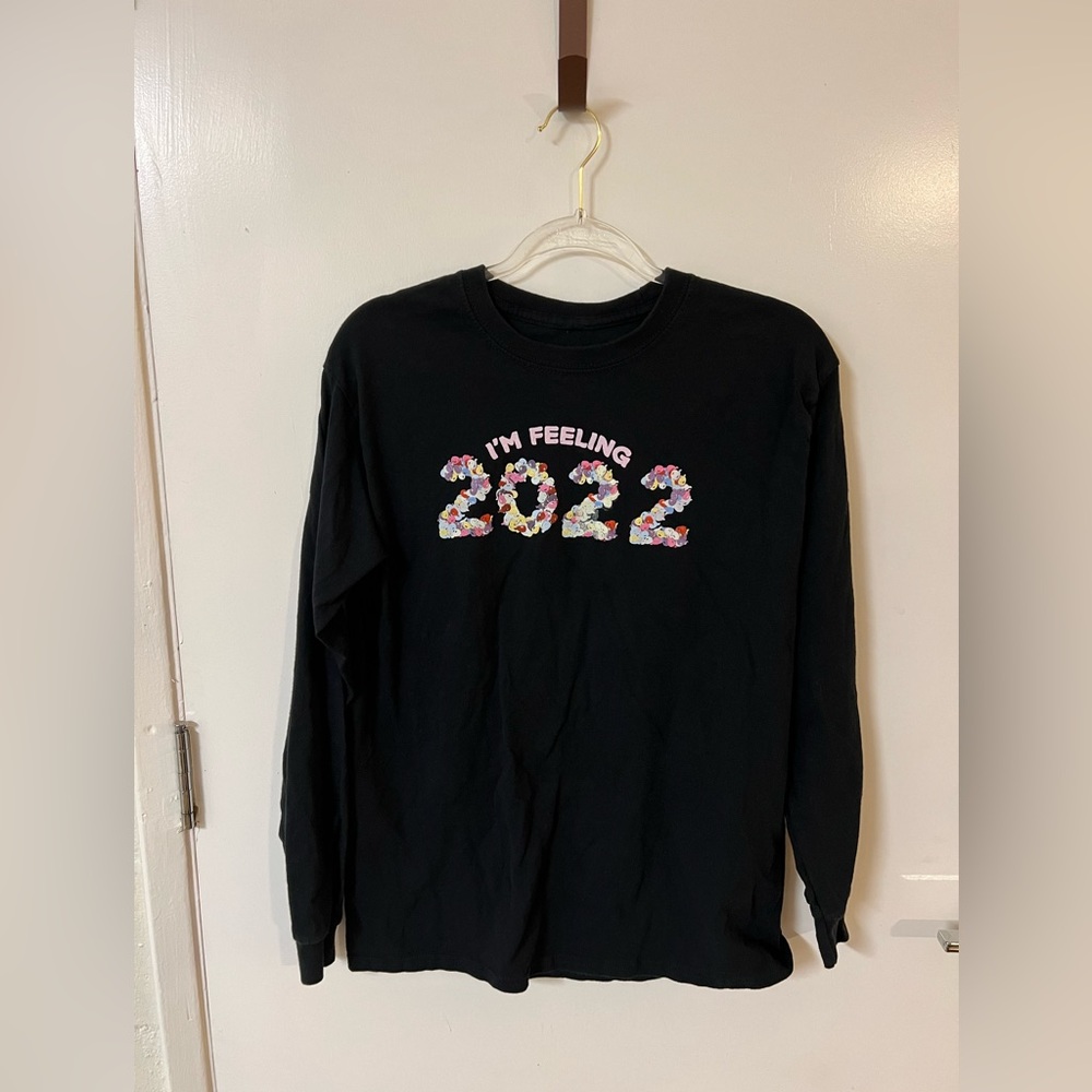 Taylor Swift Black Long Sleeve Tee "I'm Feeling 2022" Size M Taylor's Version